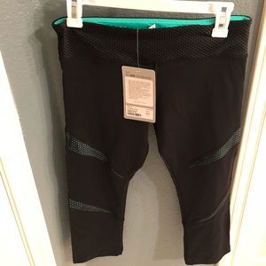 Lorna Jane Active Capris